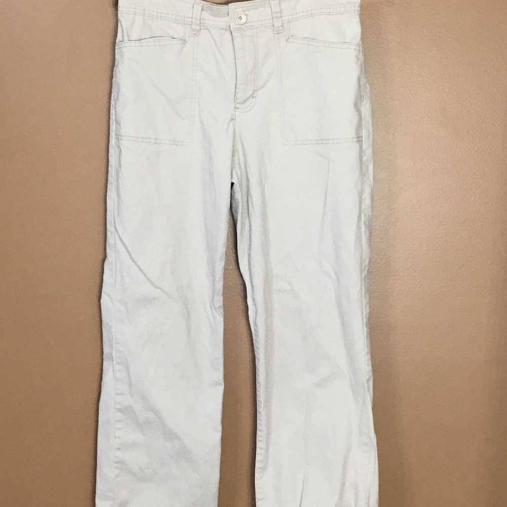 Gloria Vanderbilt Cream Khaki Pants Size 10P